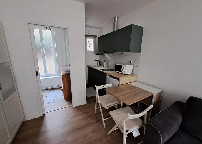 Апартаменты Centre-ville Proche Cure Thermale